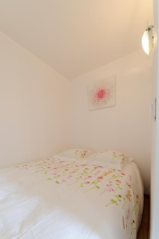 Le Marnois-Gare Apartment Noisy-le-Grand Room photo