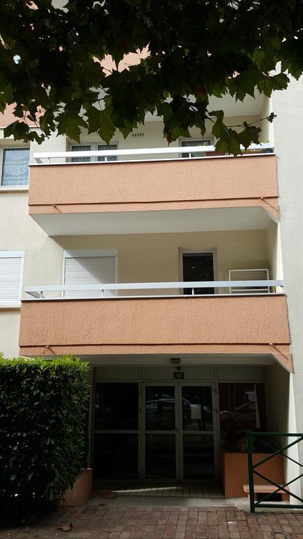Le Marnois-Gare Apartment Noisy-le-Grand Exterior photo